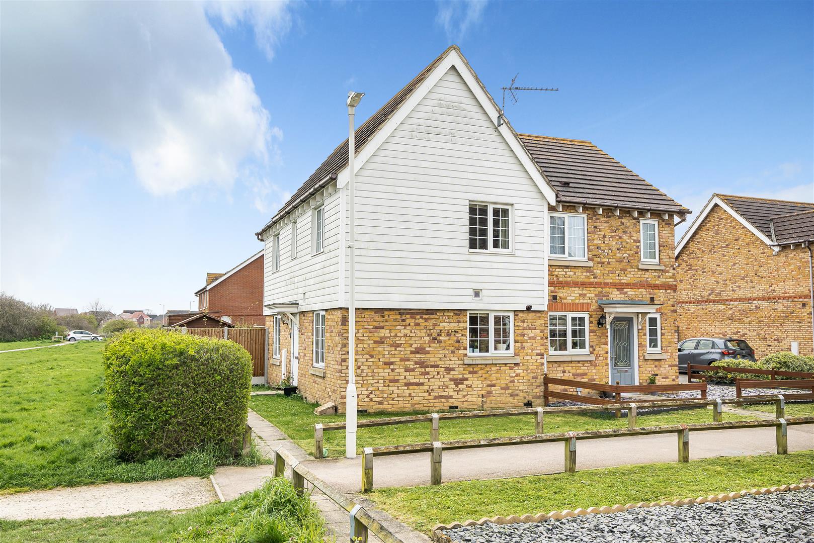 3 bedroom House for sale in Elder Walk, Minster, Kent, ME12 LambornHill